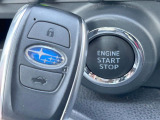【アクセスキー&プッシュスタート】カバンやポケットに入れたままでもドアの施錠・解錠が可能なスマートキーを装備。エンジンのオン・オフ時もカギを取り出す必要が無く、ボタンをプッシュするだけでOK♪