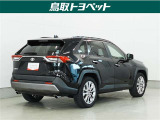TOYOTA認定中古車とは 【1】まるごとクリーニング【2】車両検査証明書【3】ロングラン保証 この『3つの安心』をセットにした中古車のブランドになります。