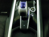 扱いやすい位置に配置されたフロアオートマチックです☆CVTを採用で滑らかでスムーズな走りが楽しめますよ♪