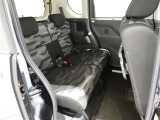 ゆとりある広々とした車内空間は、ドライブを始め買い物やレジャーなど、幅広く活躍します。一人でもみんなとでもお出かけを楽しみましょう!