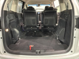 3列目シートを格納すればラゲッジスペースを更に広く使えます。