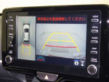 後方の見える安心をお届けするバックガイドモニター付:バックするときのアシストラインもあって楽々バック!車庫入れや縦列駐車をサポートし、苦手な駐車も安心です!今やもう手放せない装備ですネ♪