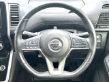 【純正革巻きステアリング】上質な革を使用することで、手にしっかり馴染みとても運転しやすいハンドルです♪