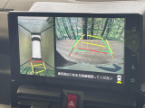 【パノラマモニター】専用のカメラにより、上から見下ろしたような視点で360度クルマの周囲を確認することができます☆死角部分も確認しやすく、狭い場所での切り返しや駐車もスムーズに行えます。