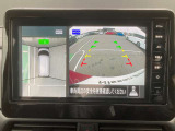 クルマを空から見たような映像が映る、アラウンドビューモニターで、車両周辺の安全確認も一目できます!小さなお子様や障害物も確認できるので、運転のしやすさだけではなく事故防止にも役立ちます♪