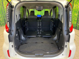 普段のお買い物や通勤、送迎等に十分な荷室スペースを確保しております。セカンドシートを倒すと、大きな荷物の積載も可能です♪