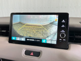 【バックカメラ】リバースにするだけで映ります、後方の安全確認や、狭い駐車場での車庫入れ、雨の日や夜間など視界の悪い時に便利です!安全にバックする為には欠かせない装備です。