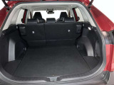広々としたラゲージスペースを備えています。大きなものや長さのある荷物もしっかりと積み込めます。