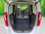普段のお買い物や通勤、送迎等に十分な荷室スペースを確保しております。セカンドシートを倒すと、大きな荷物の積載も可能です♪
