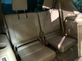 3列目シートはもちろん状態良好☆大人でもゆったりと座って頂けますので、大人数でのお出かけもラクラクです♪ご家族で、気の知れた仲間で、ドライブに行くのが楽しみですね♪