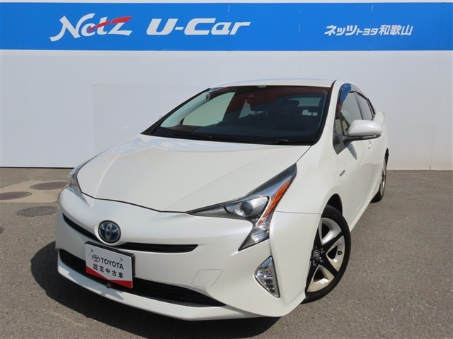 トヨタ プリウス 