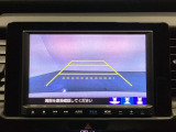 バックでの車庫入れも安心です! リアカメラが付いているバックモニター付のナビを装備しております。操作線もついており距離感も画面から確認できます。