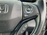 Hondaセンシングの機能のひとつ、アダプティブクルーズコントロール付!アクセルから足を離しても設定したスピードと前車との車間を保ち走行してくれます!車線維持もアシスト☆高速道路で疲労軽減ですね☆