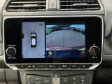 アラウンドビューモニターは4方のカメラで真上から車を見たようにモニターで確認ができる日産の自慢の装備です。是非実際の車で体感してみてください。