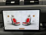 前席シートヒーター『三段階で強弱の調節が可能なシートヒーティング機能を装備しております。季節によっては欠かすことのできないポイントの高い装備ではないでしょうか。』