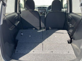 普段のお買い物や通勤、送迎等に十分な荷室スペースを確保しております。セカンドシートを倒すと、大きな荷物の積載も可能です♪