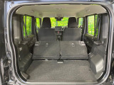 普段のお買い物や通勤、送迎等に十分な荷室スペースを確保しております。セカンドシートを倒すと、大きな荷物の積載も可能です♪