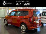 障害物を、警告音でお知らせするソナーが標準装備です。狭い駐車スペースや夜間、雨天時にとても安心です