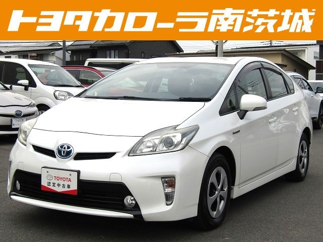 トヨタ プリウス 