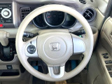 ステアリングも使用感が少なく、きれいな状態となっております♪