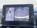 アラウンドビューモニター装備☆上から見たような画面で車庫入れも縦列駐車も安心です♪