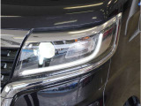 【LEDヘッドライト】省電力で長寿命の明るく運転しやすいLEDヘッドランプです。明るく照らすので暗い夜道からお客様を守ってくれます。お近くの広島マツダまでお越しください。