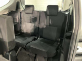 広々とした後部座席を実際に座って体感してみてください♪気になるような汚れやへたり等、大きなダメージはなく、良好な状態です♪
