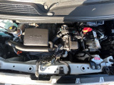 エンジンルームの画像です。クリーニング専門スタッフが見事にキレイにしてくれます!