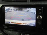 バックをするとき自動でリアの様子が映る『リアカメラ』付き!画面で確認しながらバックができますから安心ですね。でも、目視も大切ですよ!安全第一でお願いします!