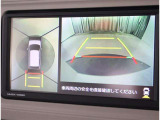 バックガイドモニターで、後方を確認しながら安心して駐車することができます。運転初心者も熟練者も必須の機能ですよ!
