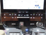 オートエアコン機能で風向き風量調整は自動で行ってくれます!!