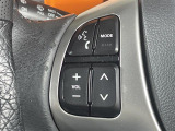 【ステアリングスイッチ】手元のボタンから、オーディオやナビなどの操作ができるので、よそ見をせずに安全に運転に集中できます!