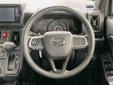 ステアリングも使用感が少なく、きれいな状態となっております♪