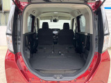 後席を格納すると、これだけの広さが!シーンに合わせたシートアレンジで、大きな荷物も積むことが出来ます♪