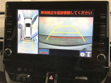 後方の見にくい視界もバックモニターで確認サポートして駐車時も安心☆