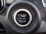 【プッシュスタート】キーが車内にあれば、エンジンの始動・停止はブレーキを踏んでスイッチを押すだけ!キーを取り出す手間を省き、ワンプッシュで操作するので簡単でスムーズ!