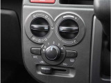 【マニュアルエアコン】シンプル・簡単操作のマニュアルエアコンです。納車時に点検・整備して納車いたします。