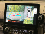 【パノラミックビューモニター】専用のカメラにより、上から見下ろしたような視点で360度クルマの周囲を確認することができます☆死角部分も確認しやすく、狭い場所での切り返しや駐車もスムーズに行えます。