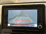 バックガイドモニターで、後方を確認しながら安心して駐車することができます。運転初心者も熟練者も必須の機能ですよ!