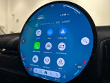 iPhoneを無線で接続して、対応したアプリを車載ディスプレイで使用できる「Apple CarPlay」にも対応