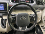 ステアリングも使用感が少なく、きれいな状態となっております♪