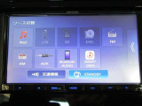 AVソースはiPod USB SD CDDVD AMFMラジオ Aux ブルートゥース スマートユーセン(有償サービス)です。