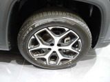 純正アルミホイールがやはり大人気です