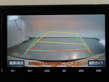 バックガイドモニターで、後方を確認しながら安心して駐車することができます。運転初心者も熟練者も必須の機能ですよ!