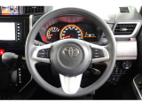 ウレタンステアリング&高速走行に便利なクルーズコントロール♪