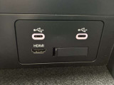 センターBOX内のUSB。HDMIポート