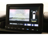 バックカメラが装備されており、後方の安全確認はもちろんのこと狭い場所での駐車や雨の日・夜間など視界の悪いコンディションでのストレスの軽減にもなります!