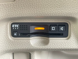 運転席左下にETCがついています。