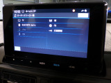 CD、DVD、Bluetooth、AM、FM、AUX、スマートフォン接続ができます。