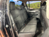 後部座席も気になるようなキズ・汚れやへたり等、大きなダメージはなく、良好な状態です。